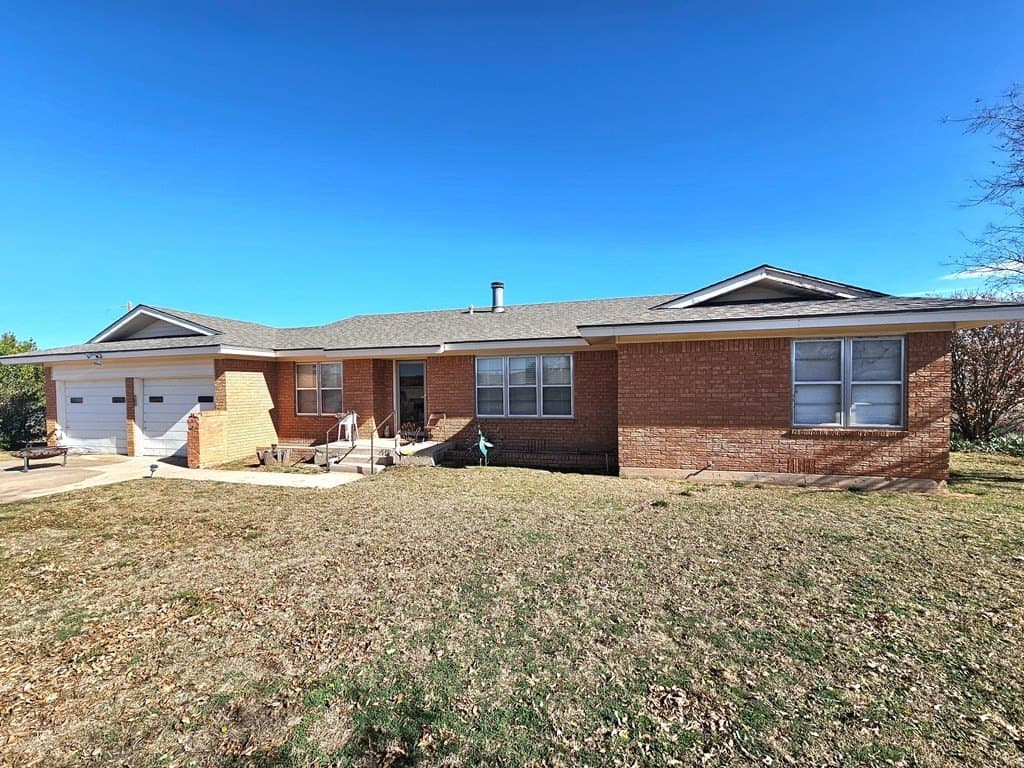 25 acres in Nolan County - photo 2