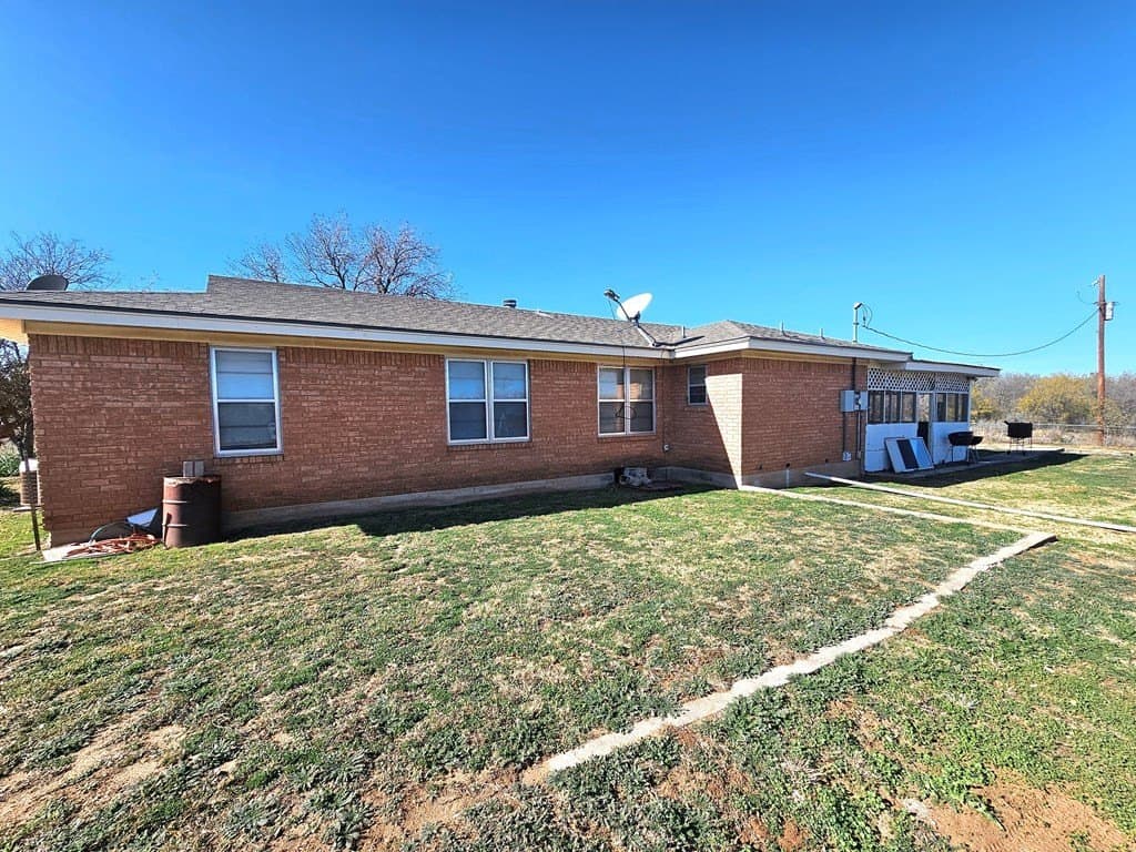 25 acres in Nolan County - photo 7