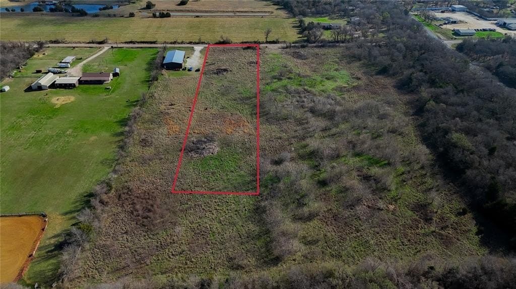 1.45 acres in Johnson County gallery image 2