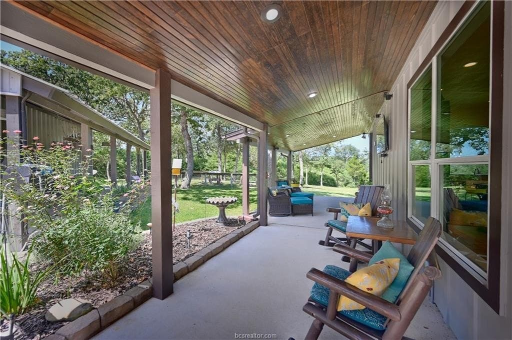 11.95 acres in Austin County gallery image 4
