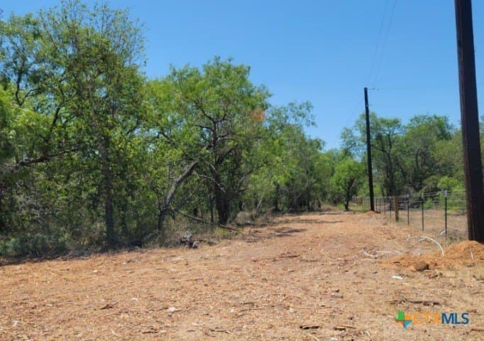 1 acres in Gonzales County - photo 10