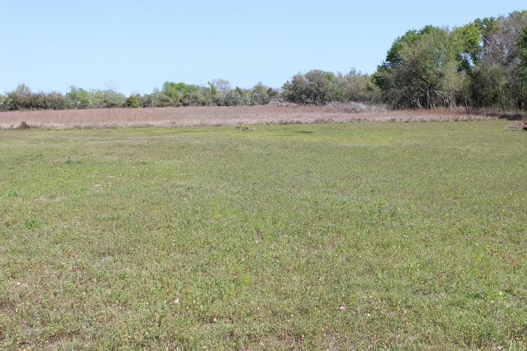 1 acres in Palacios Area County