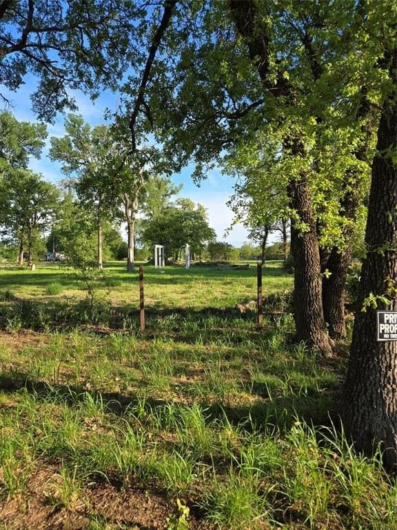 1.7 acres in Hill County gallery image 2