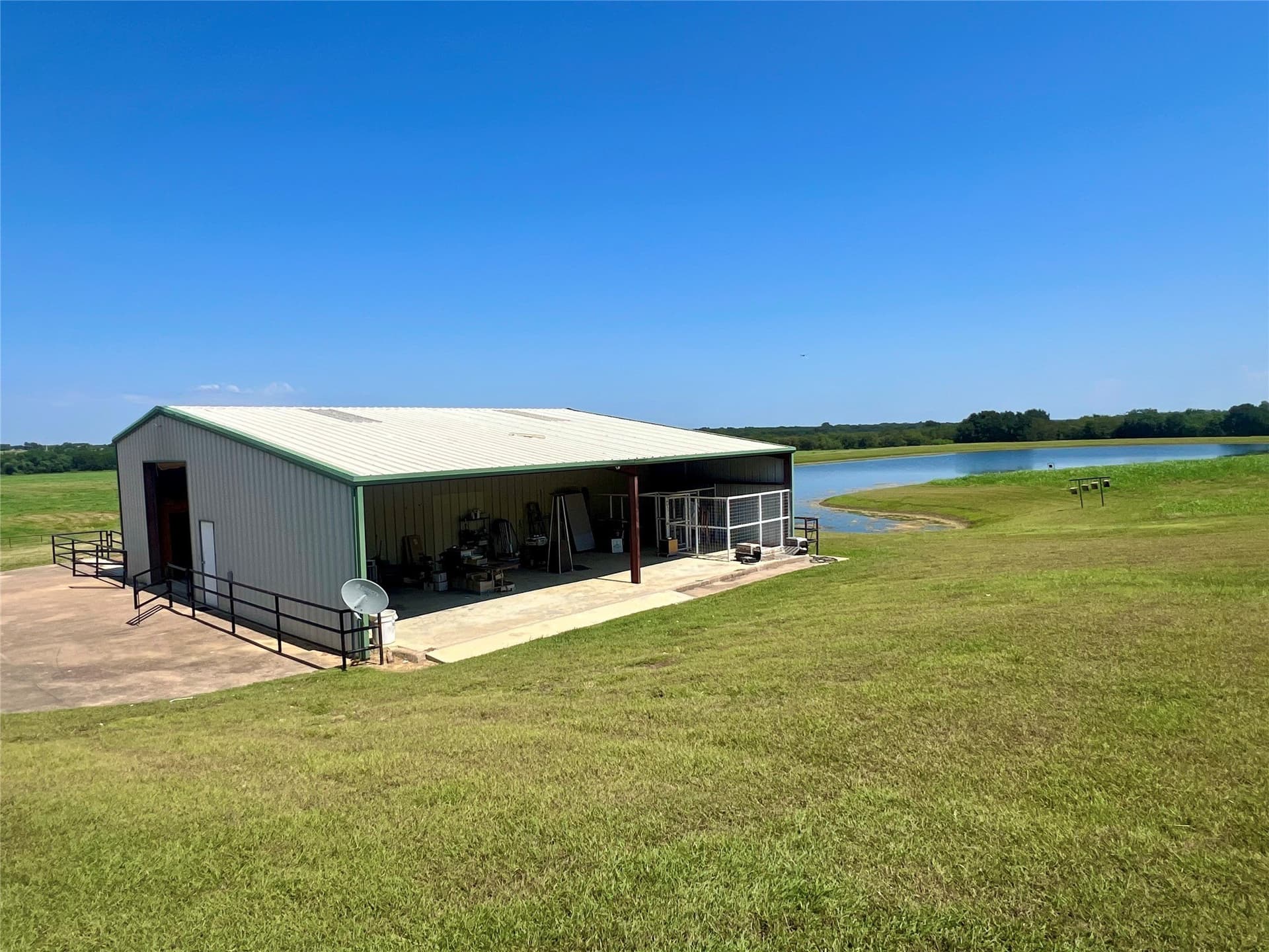 88.46 acres in Ellis County - photo 32