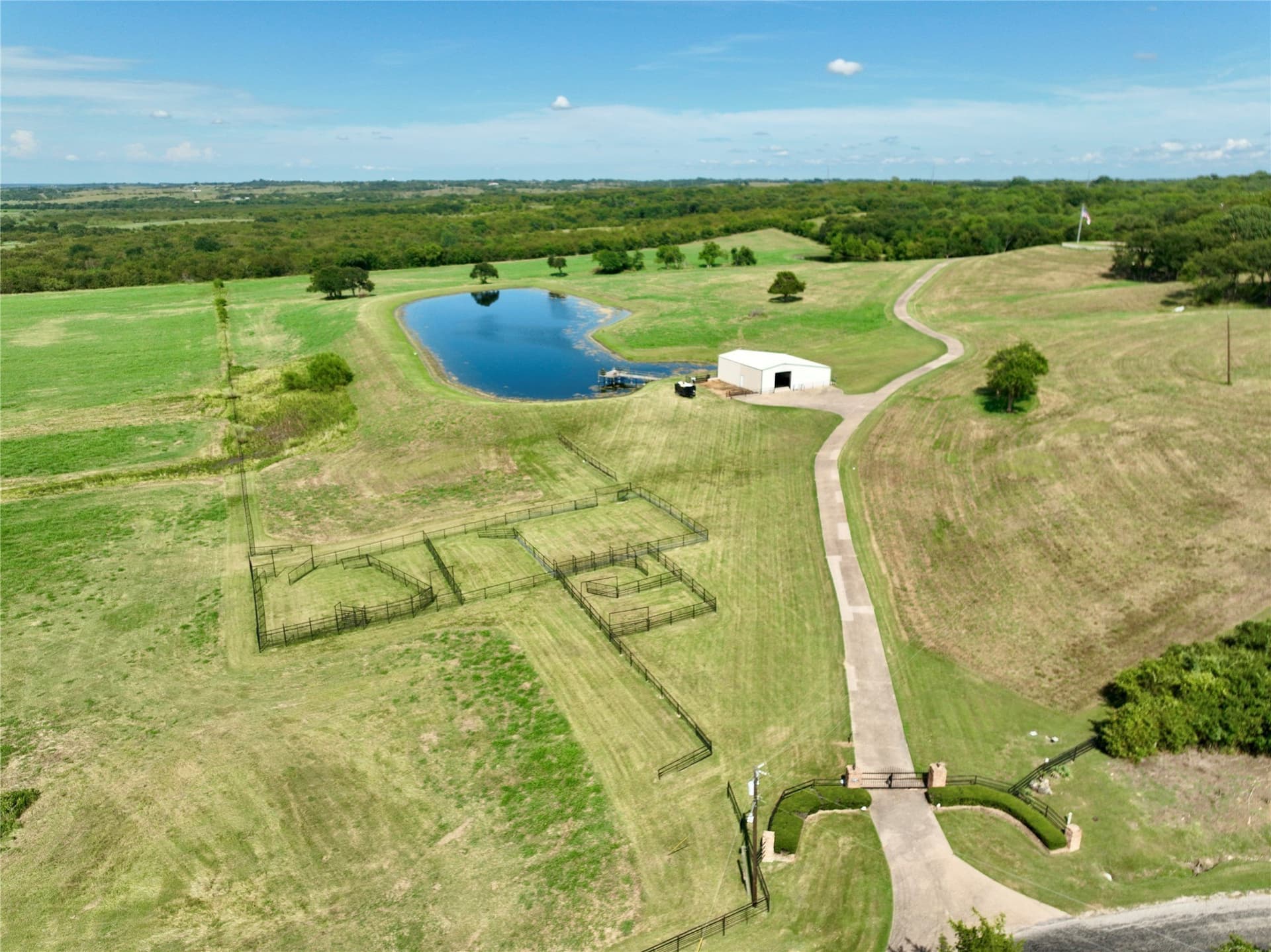 88.46 acres in Ellis County - photo 2