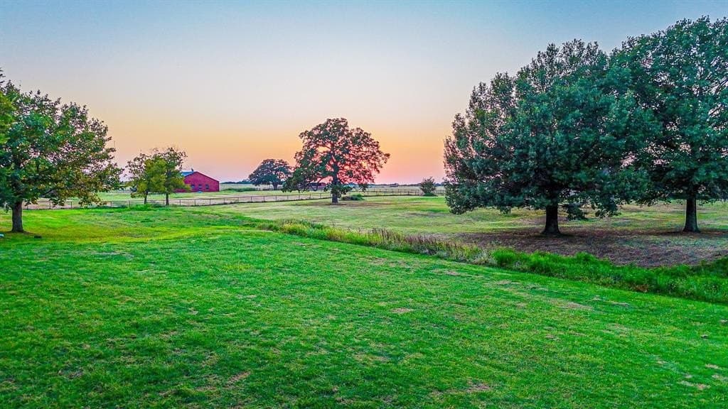 0.31 acres in Navarro County