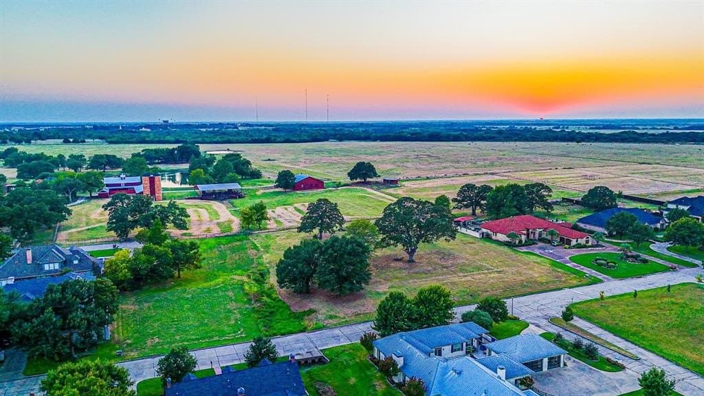 0.31 acres in Navarro County gallery image 4