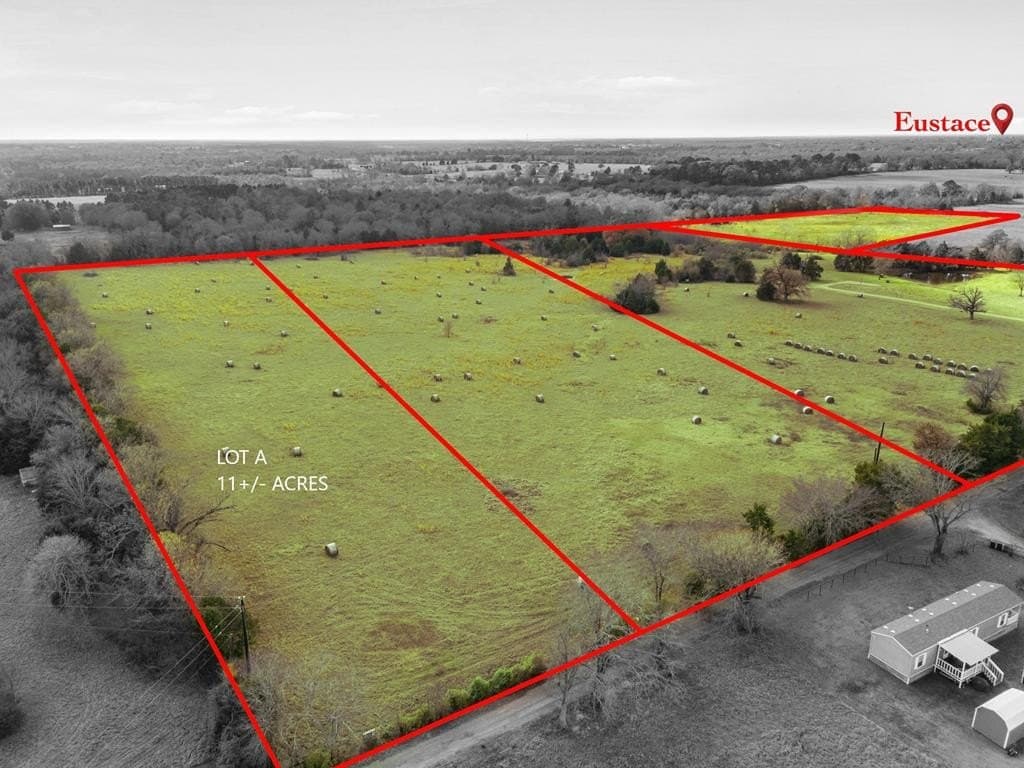 11 acres in Henderson County