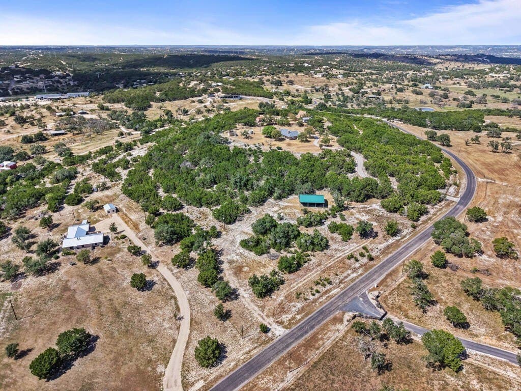 2.5 acres in Kerr County - photo 2