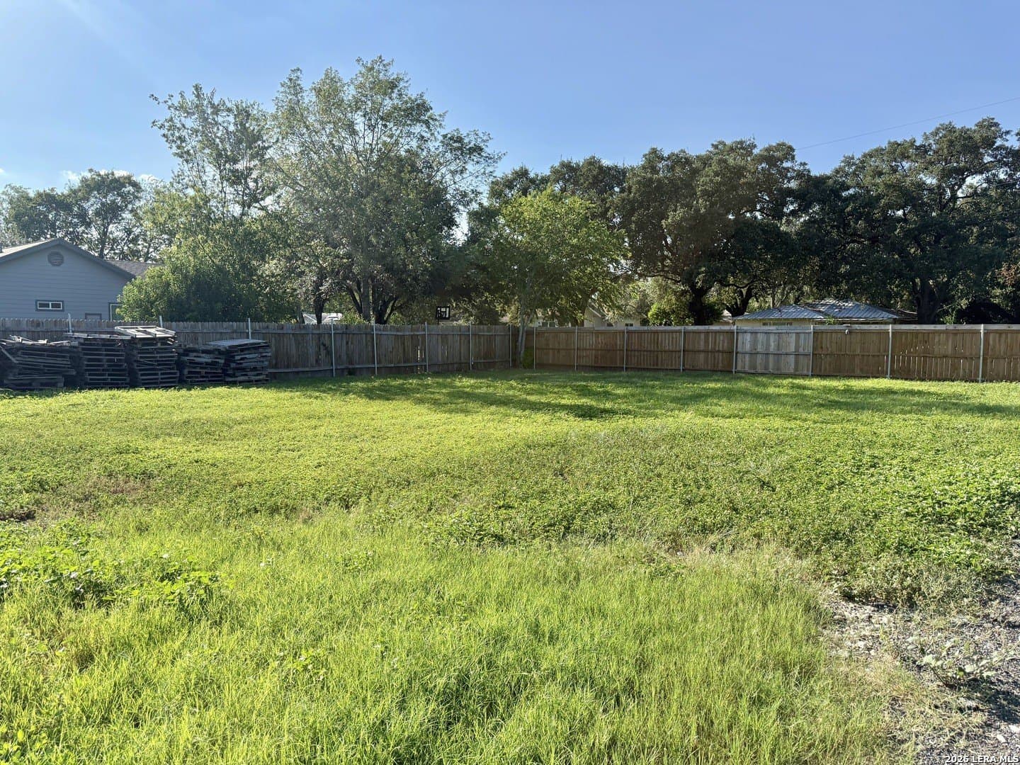 1 acres in Bexar County gallery image 2