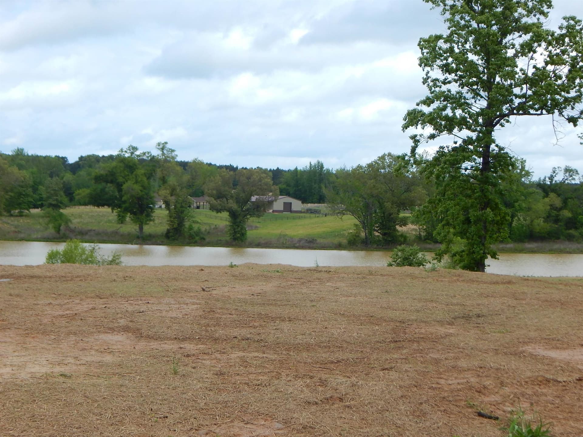 3.29 acres in Texas County