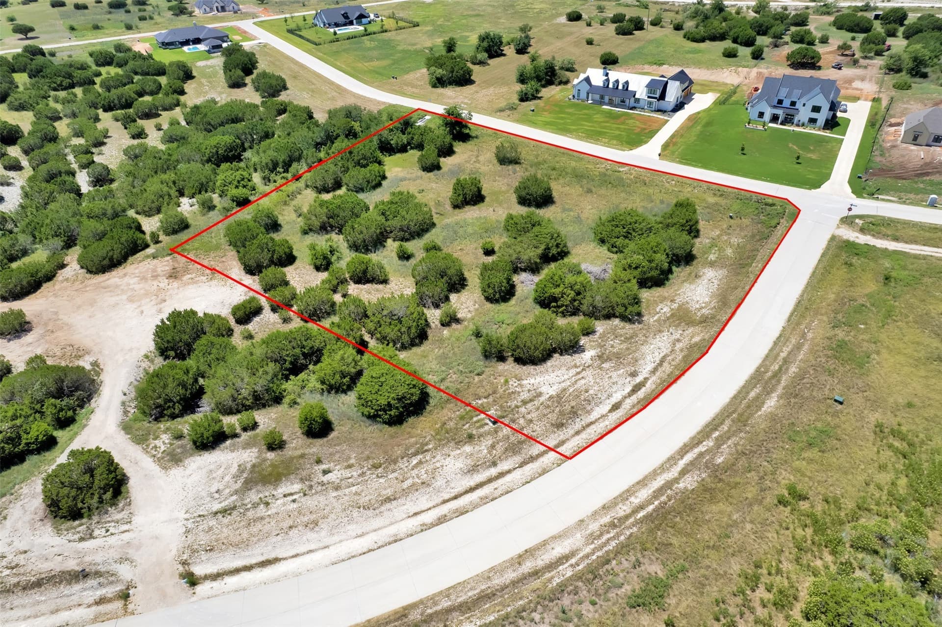 2.01 acres in Hood County