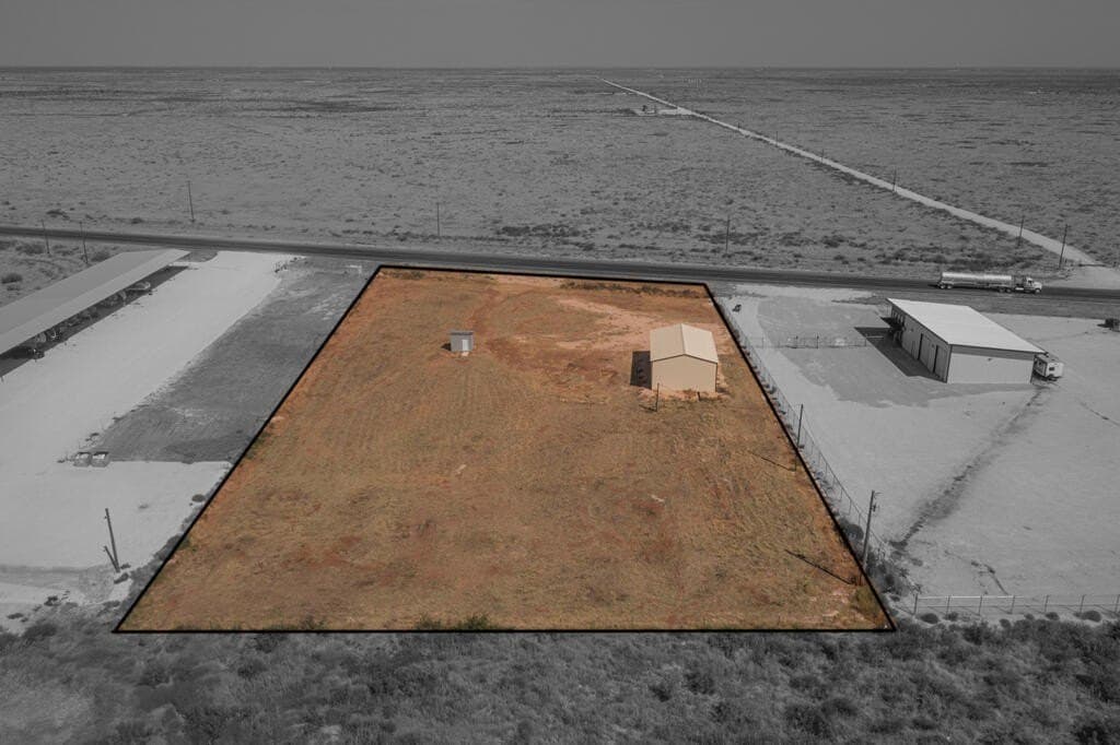 2 acres in Andrews County - photo 4
