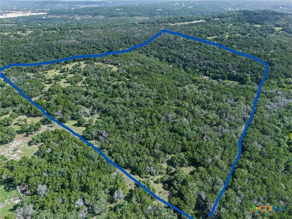 20 acres in Comal County - photo 15
