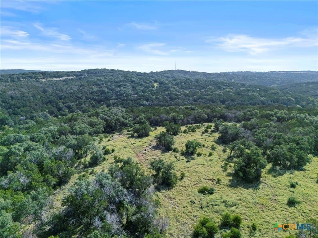 20 acres in Comal County - photo 16