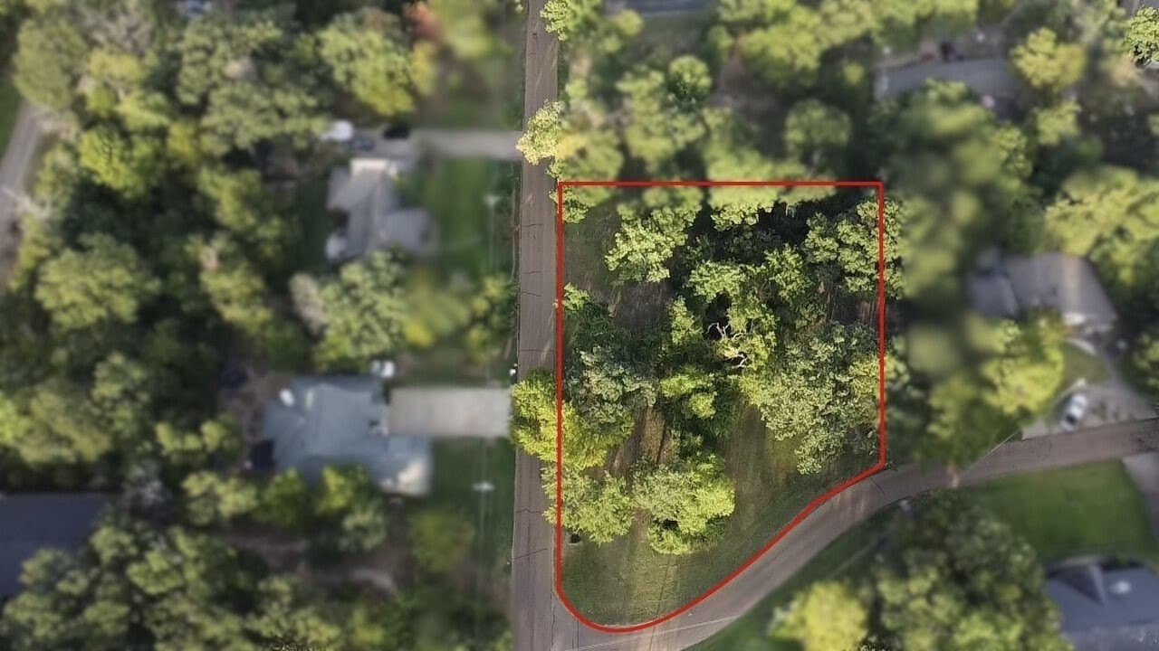 0.54 acres in Henderson County - photo 2