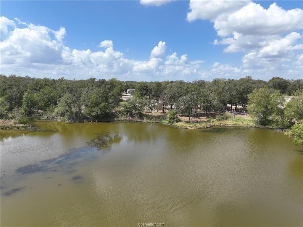 1.82 acres in Burleson County - photo 4