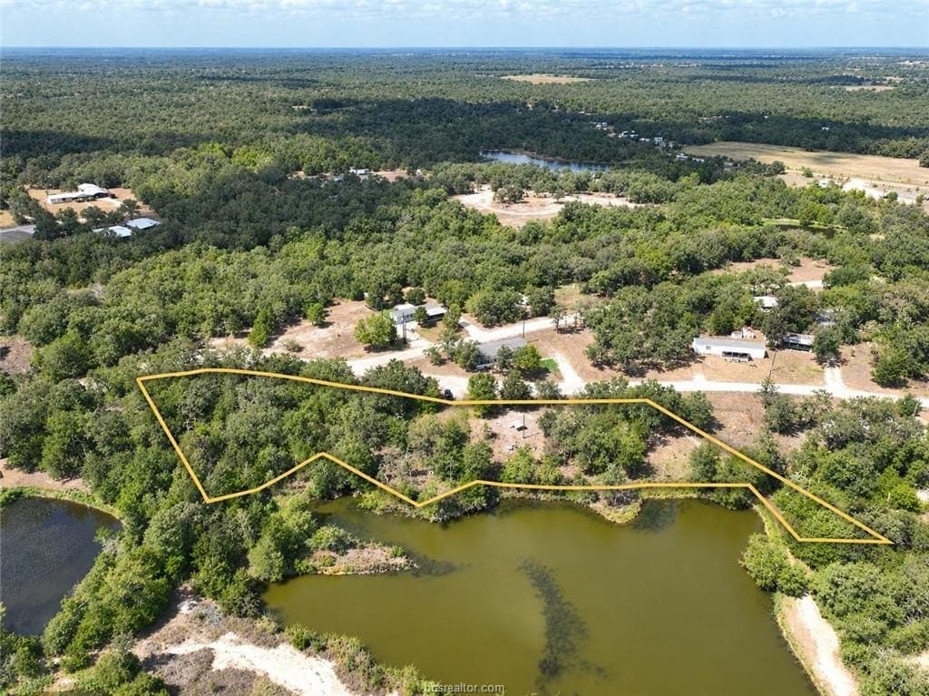 1.82 acres in Burleson County - photo 2