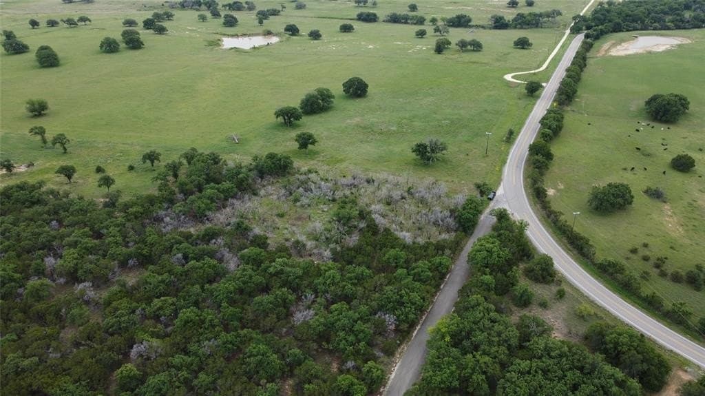 1.95 acres in Somervell County gallery image 2