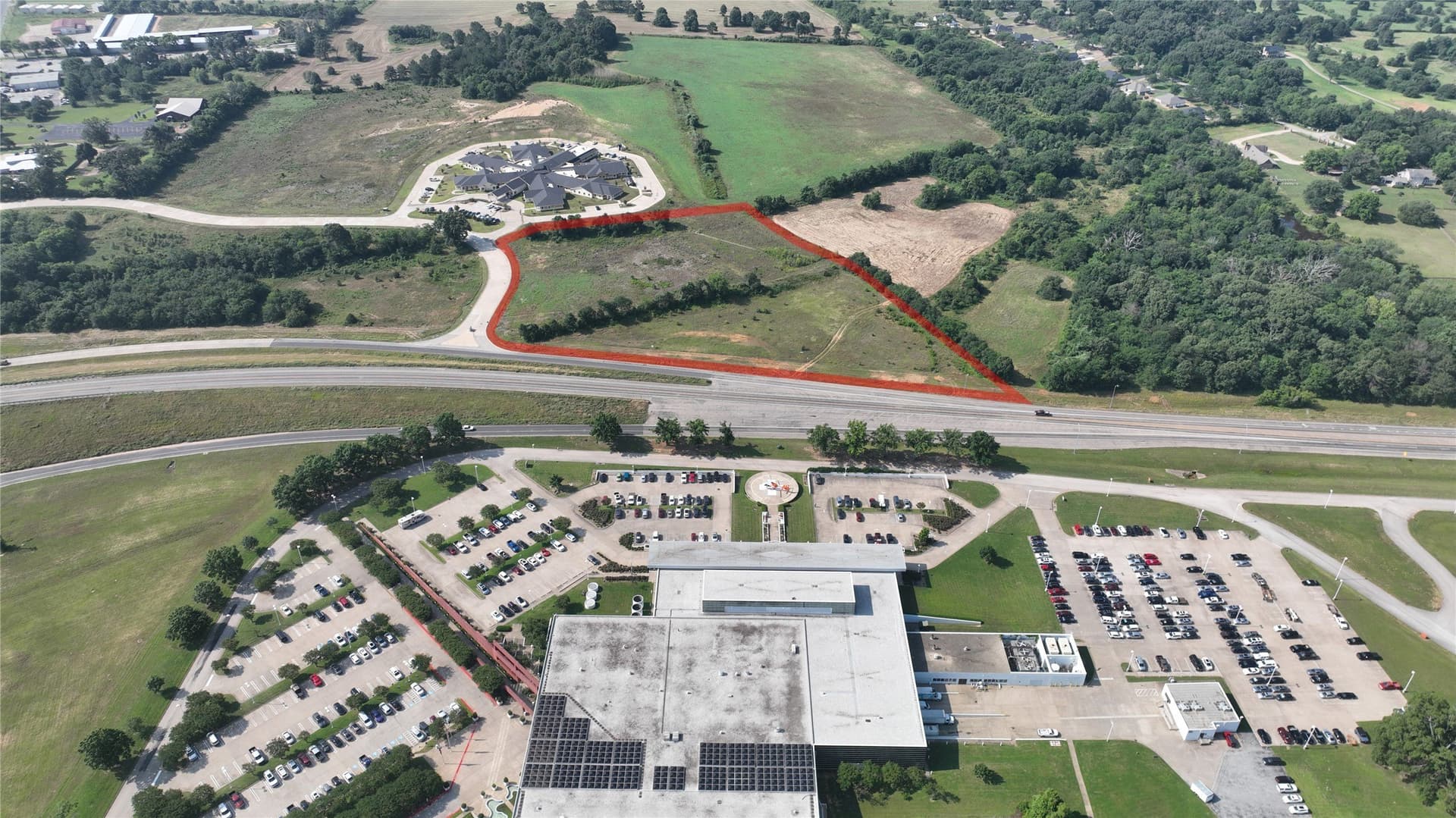 6.69 acres in Henderson County