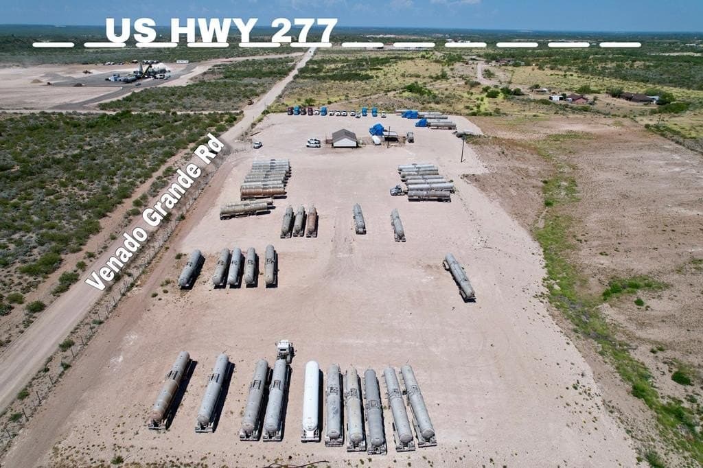 1,033,243 acres in Maverick County