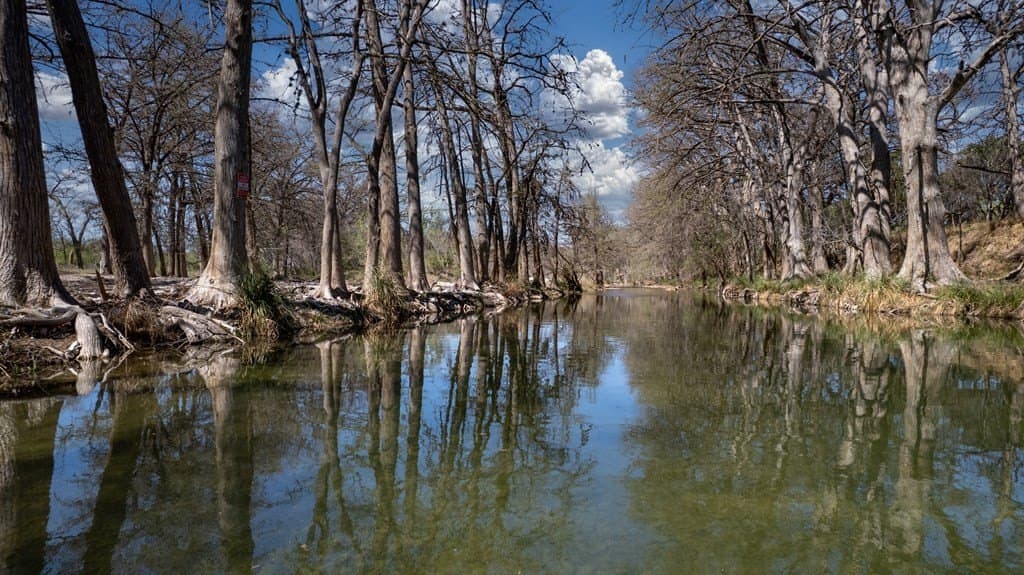 7 acres in Real County - photo 24