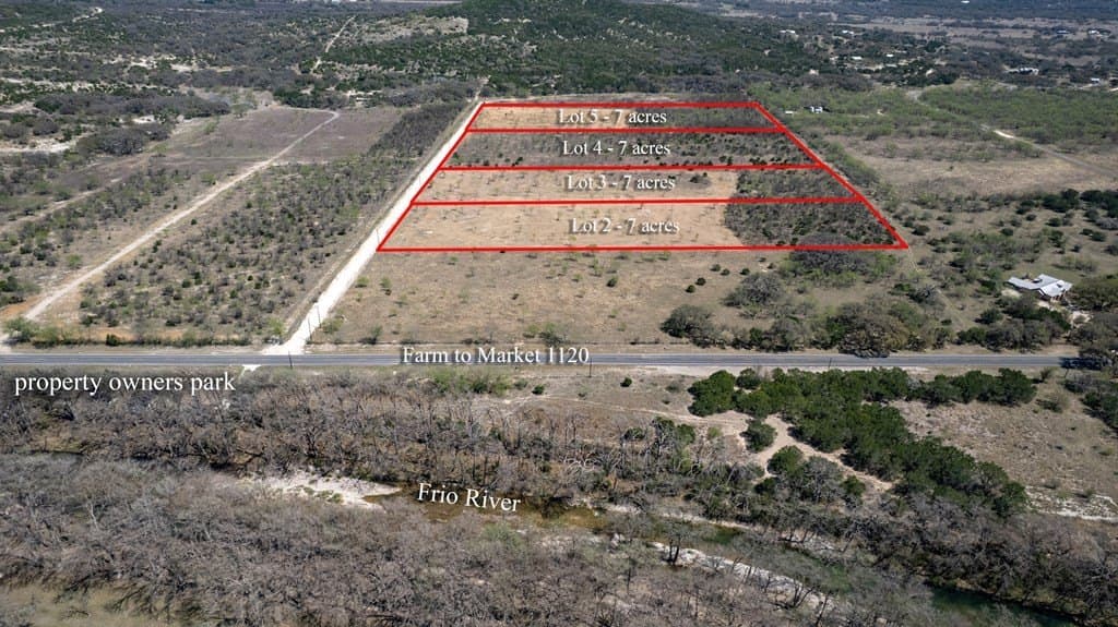 7 acres in Real County gallery image 2