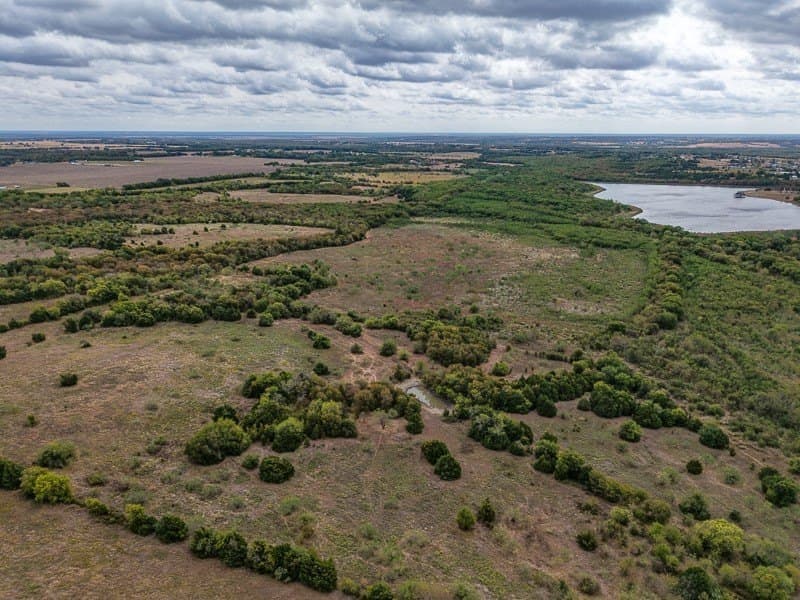 353 acres in Ellis County - photo 30