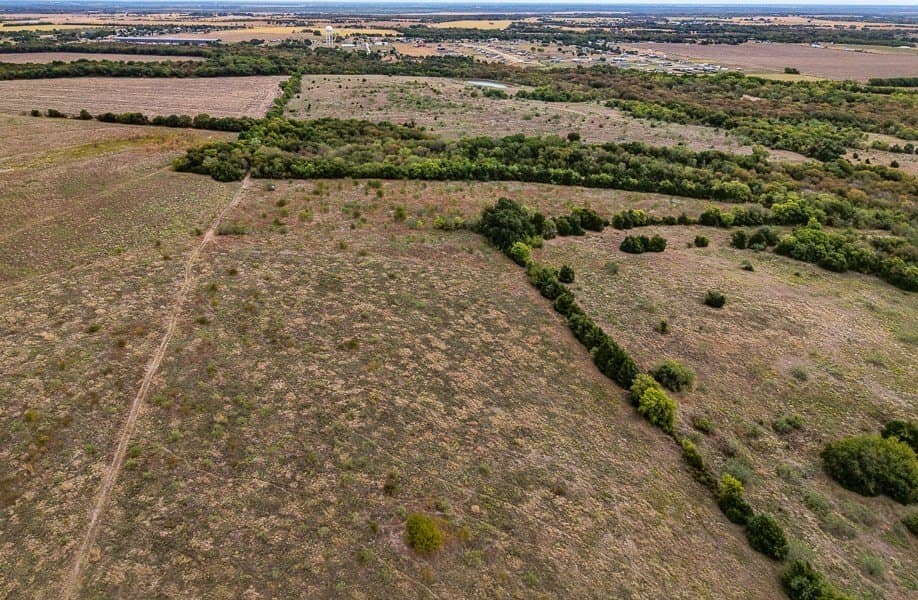 353 acres in Ellis County - photo 32