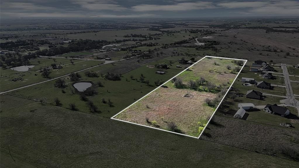 10.55 acres in Johnson County gallery image 4