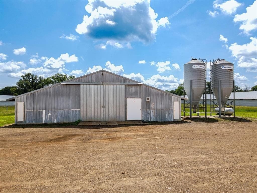 42.33 acres in Morris County featured view