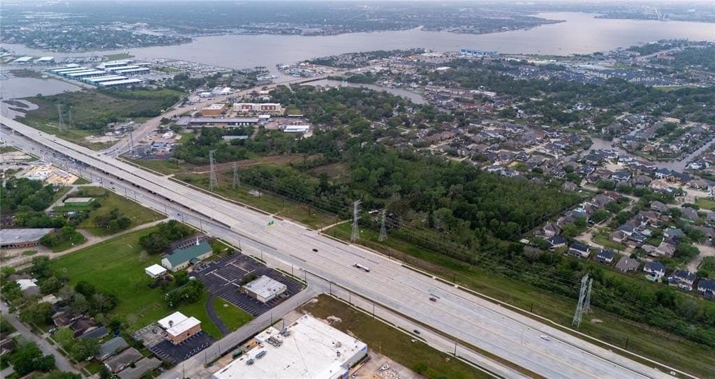2.87 acres in Harris County gallery image 3