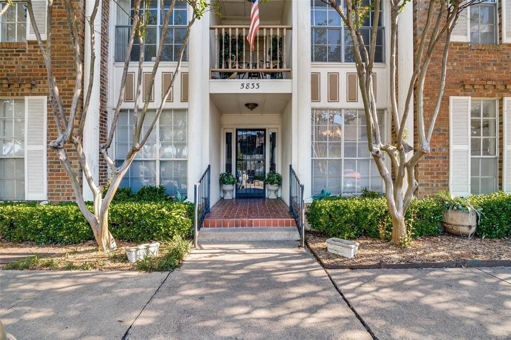 11.05 acres in Dallas County gallery image 2