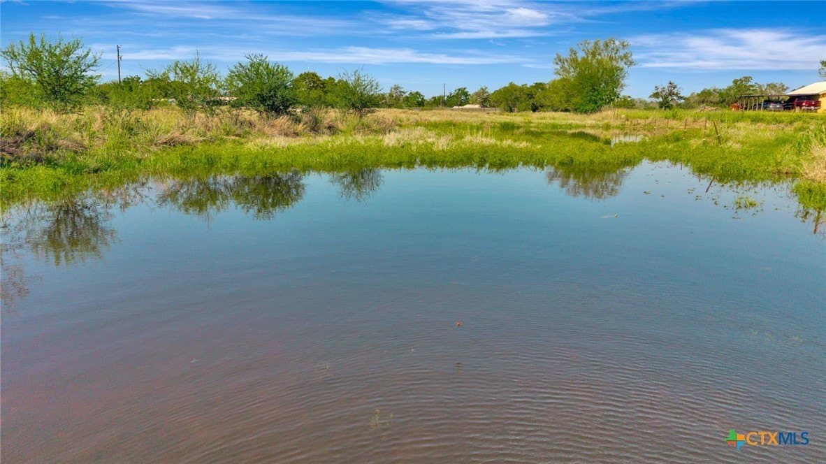 3.66 acres in Victoria County - photo 6