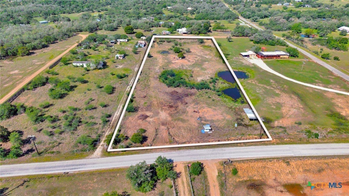 3.66 acres in Victoria County