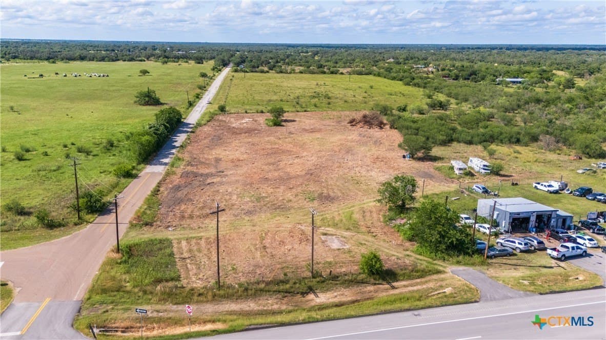2.97 acres in Goliad County
