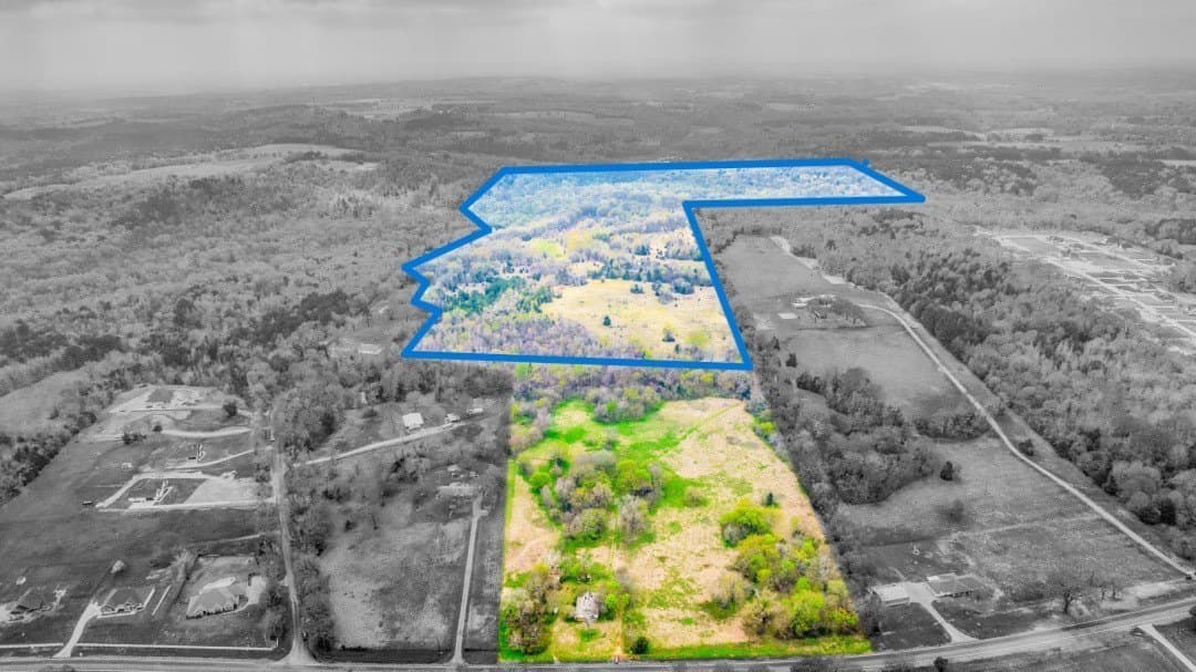 83.79 acres in Smith County - photo 2