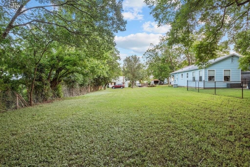 0.17 acres in Gillespie County gallery image 2