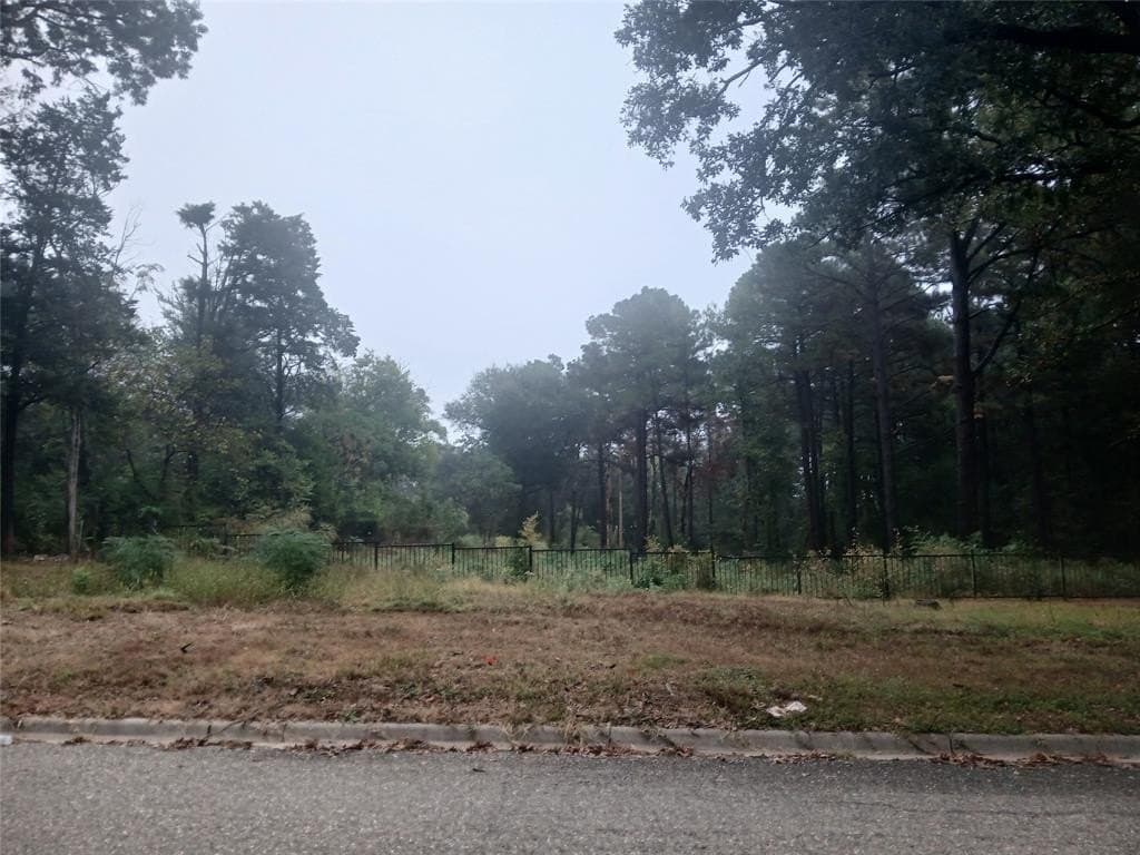 0.5 acres in Henderson County