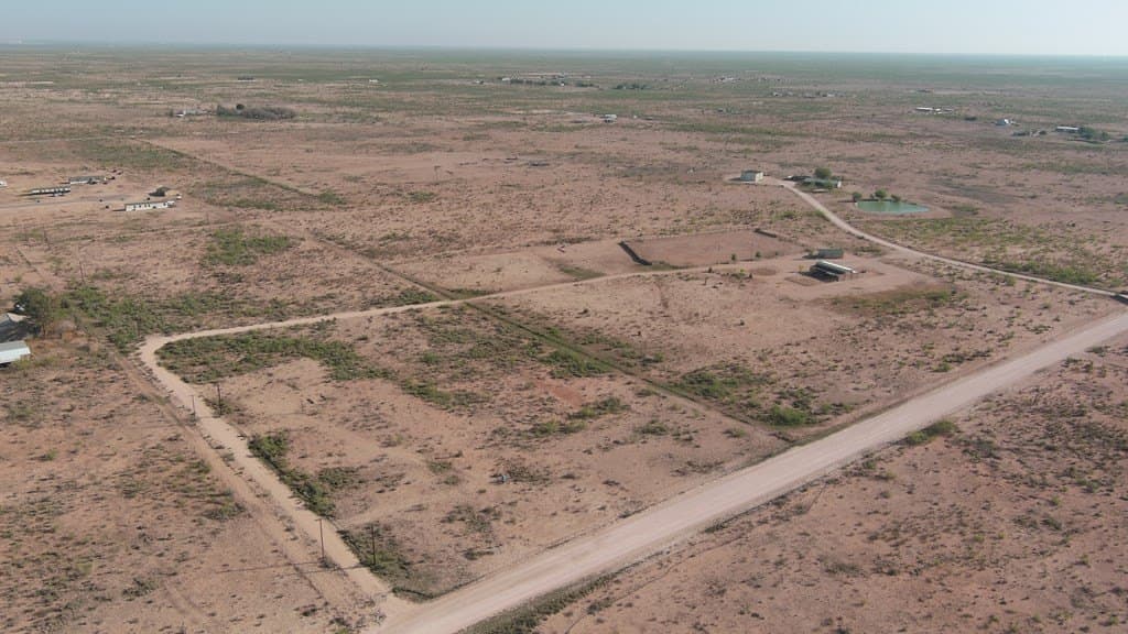 9 acres in Ector County gallery image 4