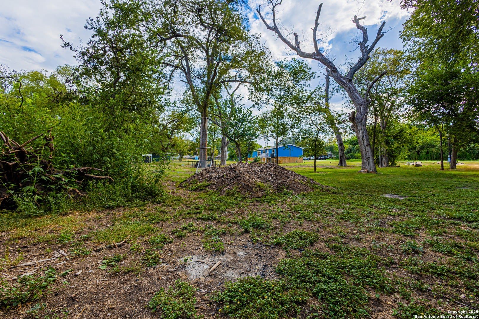 0.6 acres in Guadalupe County - photo 7