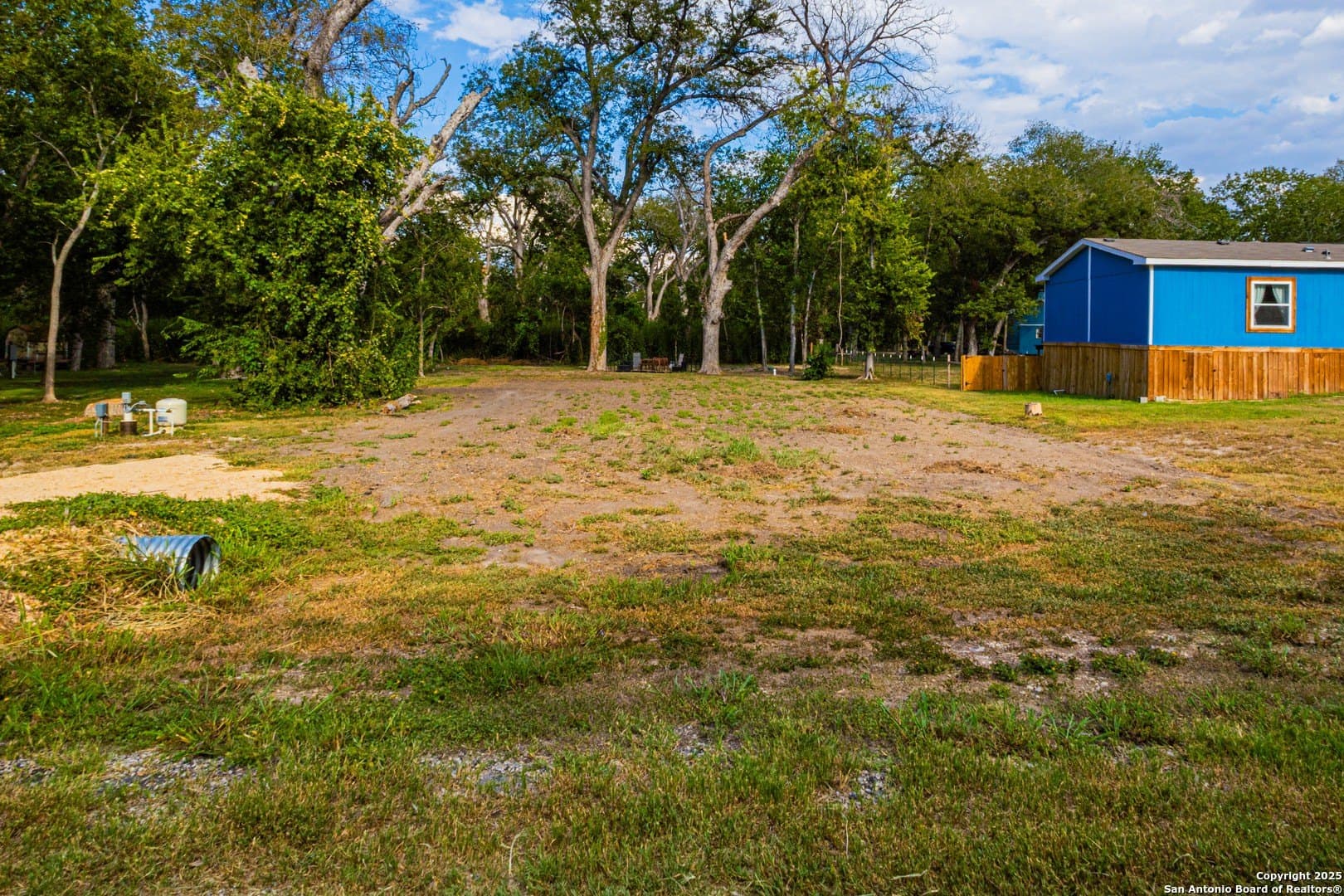 0.6 acres in Guadalupe County gallery image 4