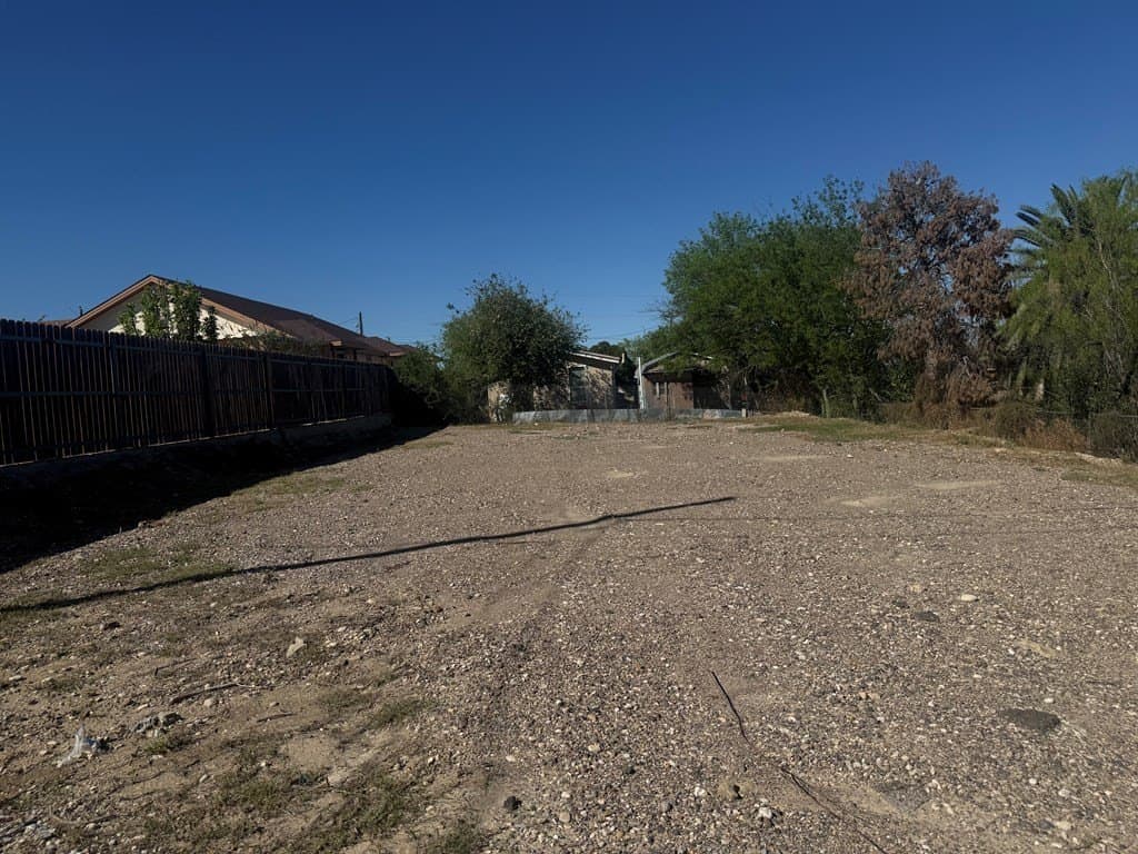 0.12 acres in Maverick County gallery image 3