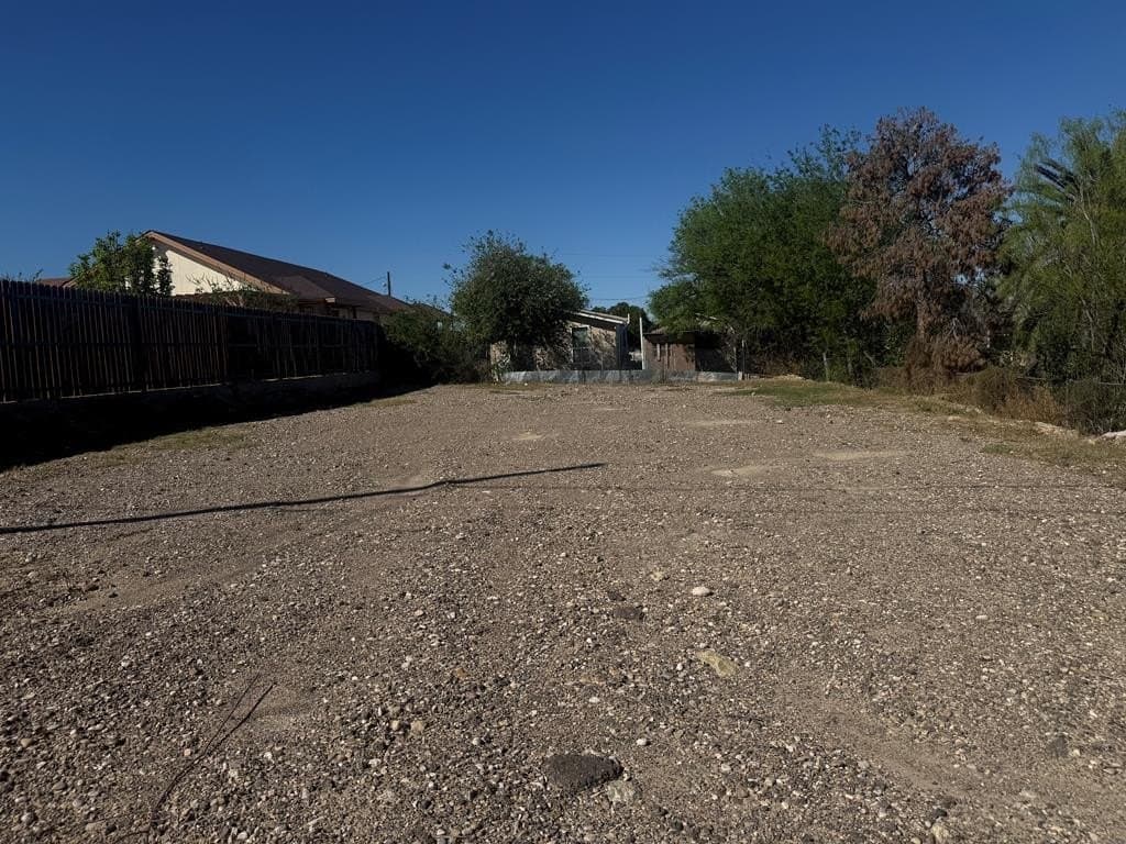 0.12 acres in Maverick County