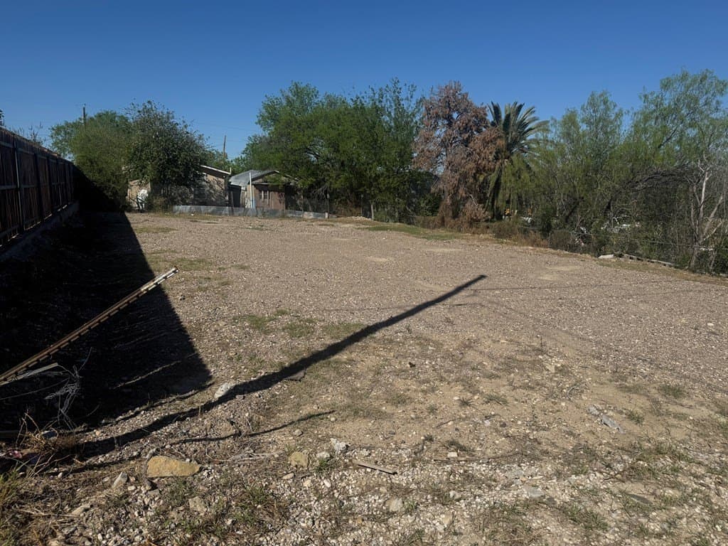 0.12 acres in Maverick County gallery image 2