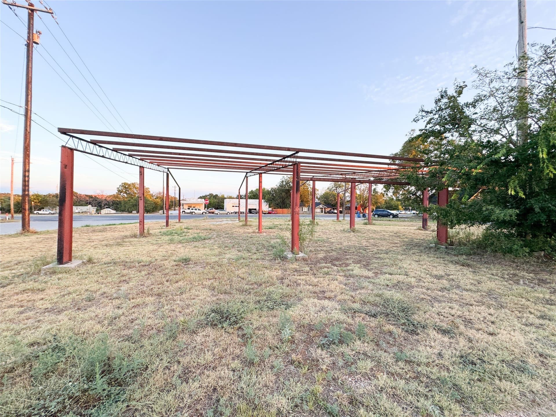 0.28 acres in Eastland County - photo 7
