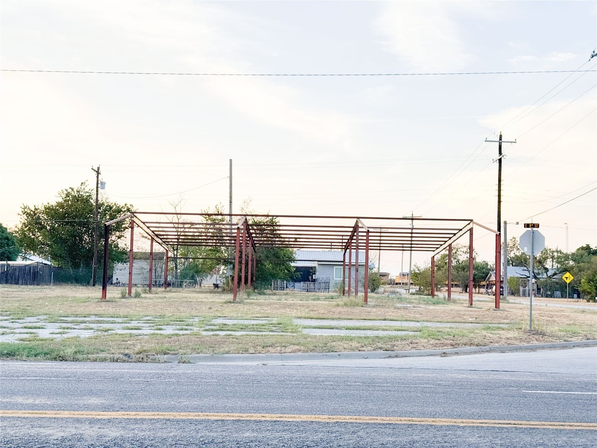 0.28 acres in Eastland County - photo 5