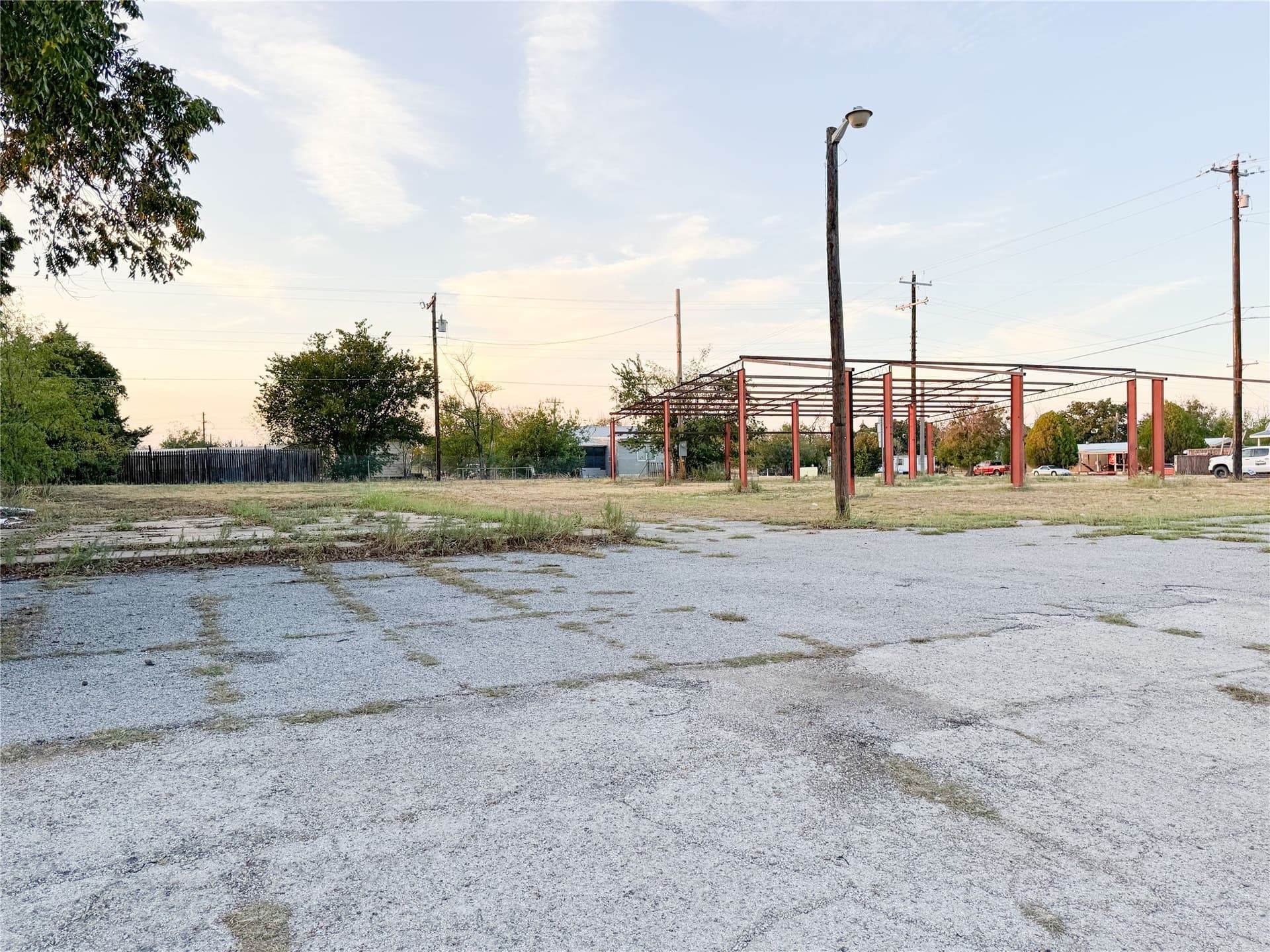 0.28 acres in Eastland County - photo 6