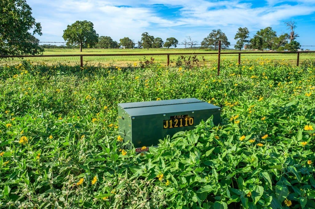 17.94 acres in Gillespie County - photo 2