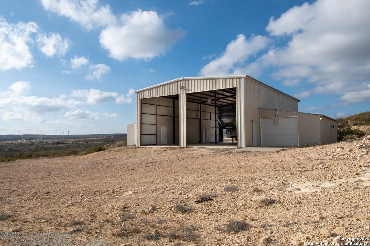 83.6 acres in Val Verde County - photo 39